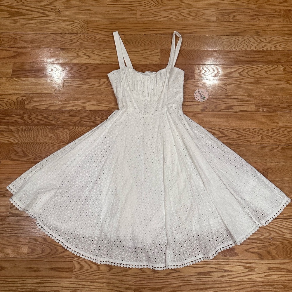 NWT Timeless London White Eyelet Fit to Flare Dress Size Medium